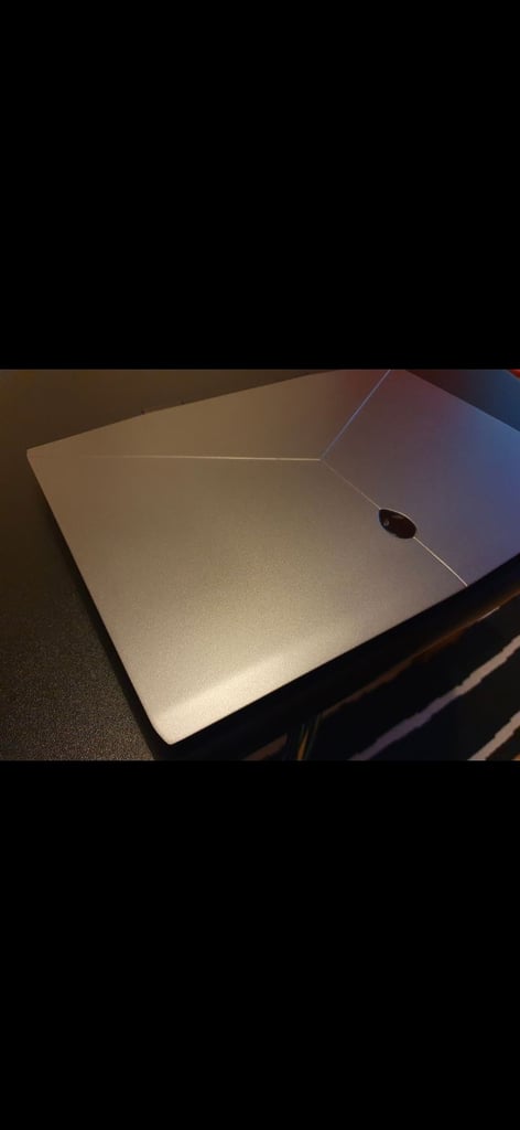 Alienware m15