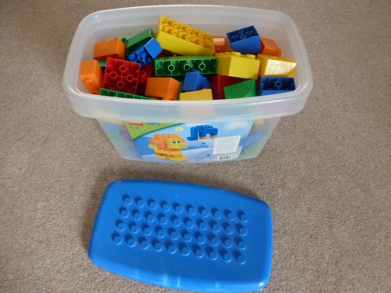 image for Box of Lego quatro and box of smaller bricks