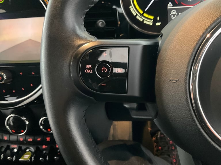 2023 MINI Electric Hatch Cooper SE 32.6kWh Level 2 Hatchback 3dr Electric Auto (184 ps) - INTERIO...