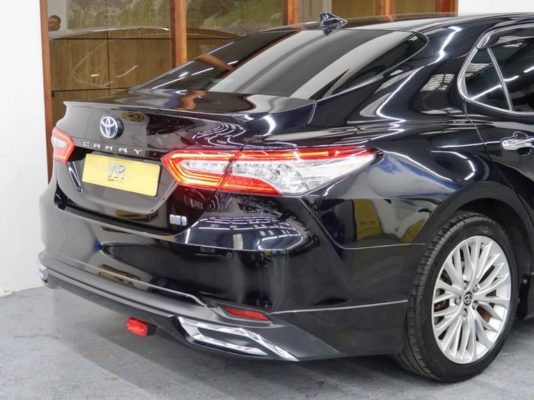 2020 Toyota Camry 2.5 VVT-h Excel CVT Euro 6 (s/s) 4dr Saloon Petrol/Electric Hybrid Automatic