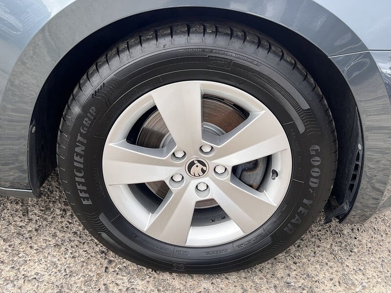  Skoda Superb 2.0 TDI [150] S (Euro 6) Estate Diesel Manual
