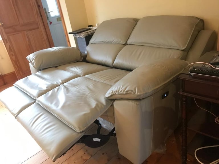 Oak Furnitureland Goodwood 2 Seater Electric Power Recliner 