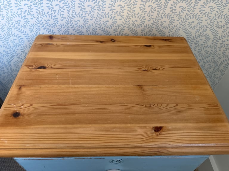 Shabby chic bedside table