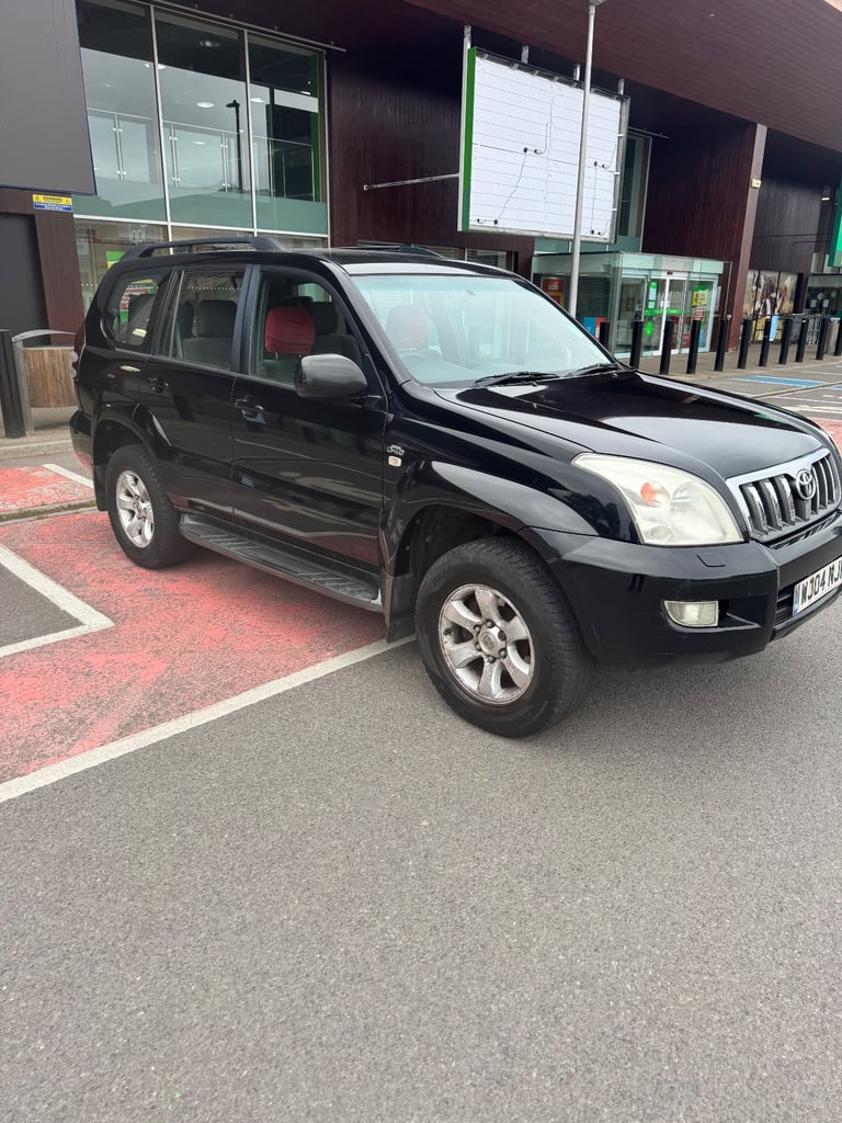 image for Toyota, LAND CRUISER, Estate, 2004, Manual, 2982 (cc), 5 doors