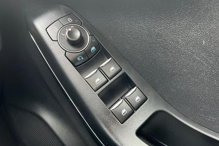 2022 Ford Puma 1.0 EcoBoost Hybr mHEV 155 ST-Line Vignale 5dr DCT - PARKING SENSORS, HEATE Hatchb...