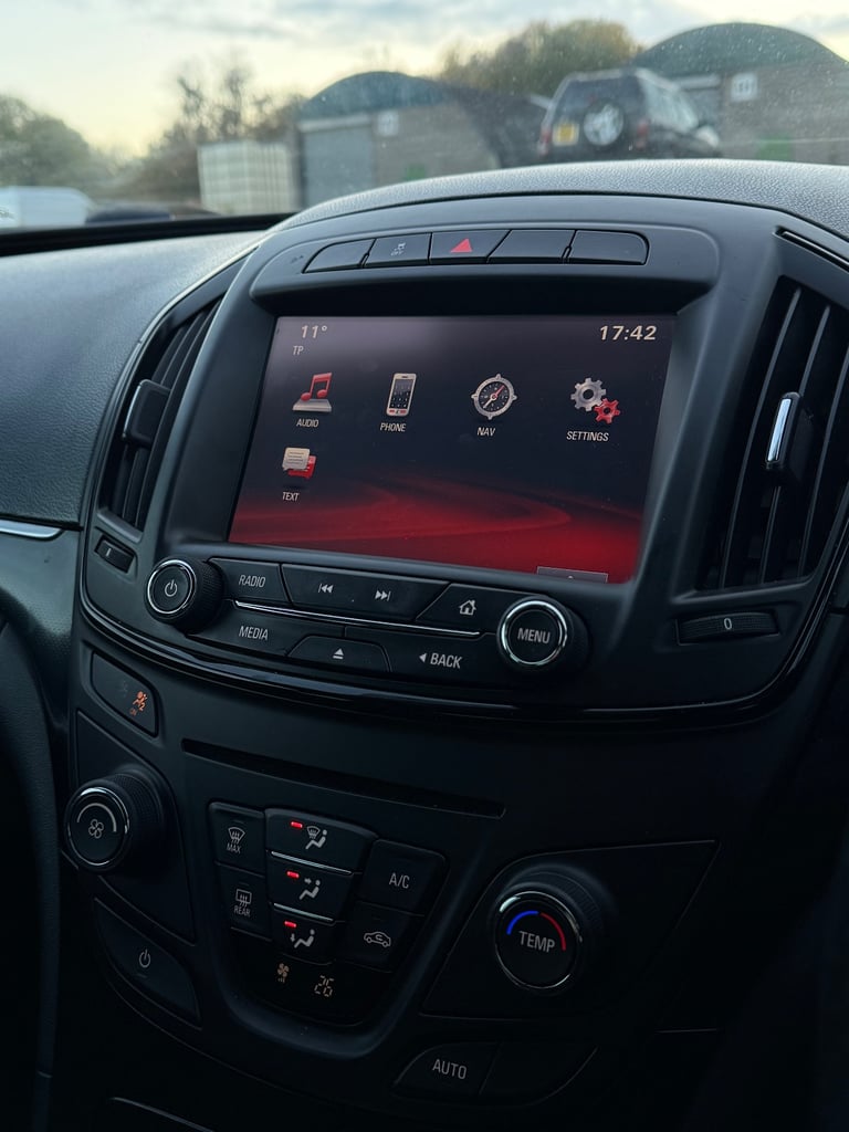 Vauxhall Insignia 2015 Automatic Diesel 2.0