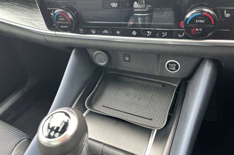 2022 Nissan Qashqai 1.3 DIG-T MH TEKNA 5DR Hatchback Petrol Manual