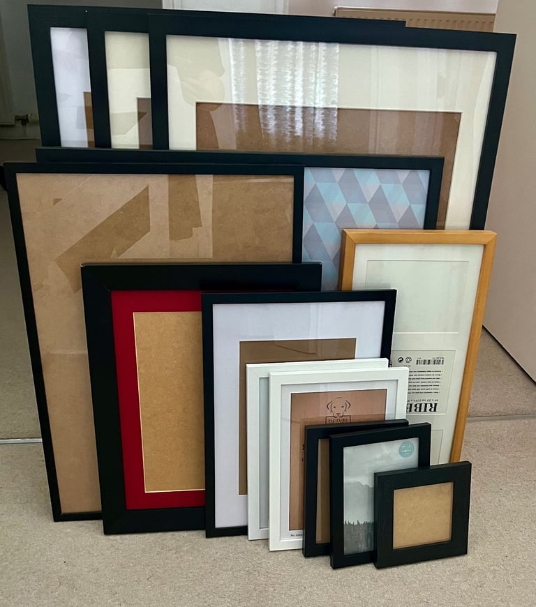image for Bundle of picture frames x12 