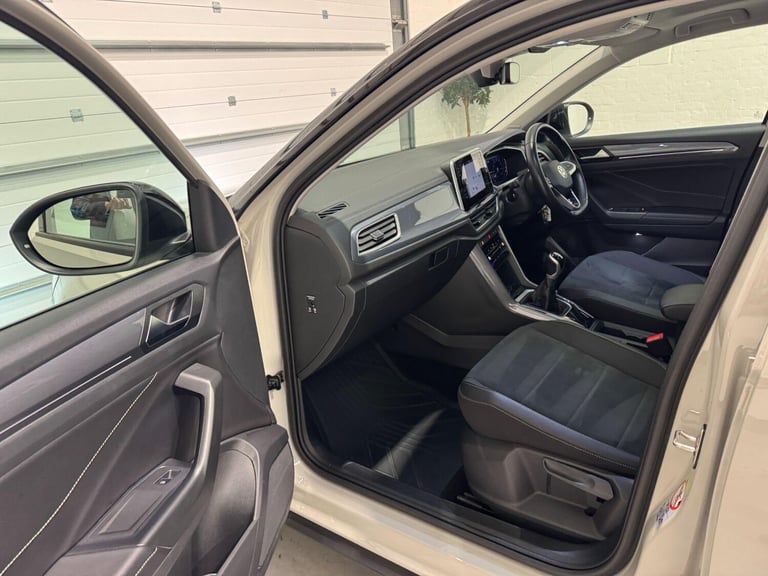  Volkswagen T-Roc 1.0 TSI Style SUV 5dr Petrol Manual Euro 6 (s/s) (110 ps) Petrol Manual