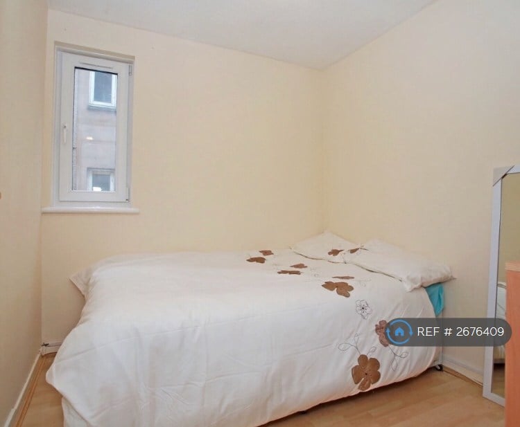 3 bedroom flat in Aberdeen, Aberdeen, AB24 (3 bed) (#2676409)