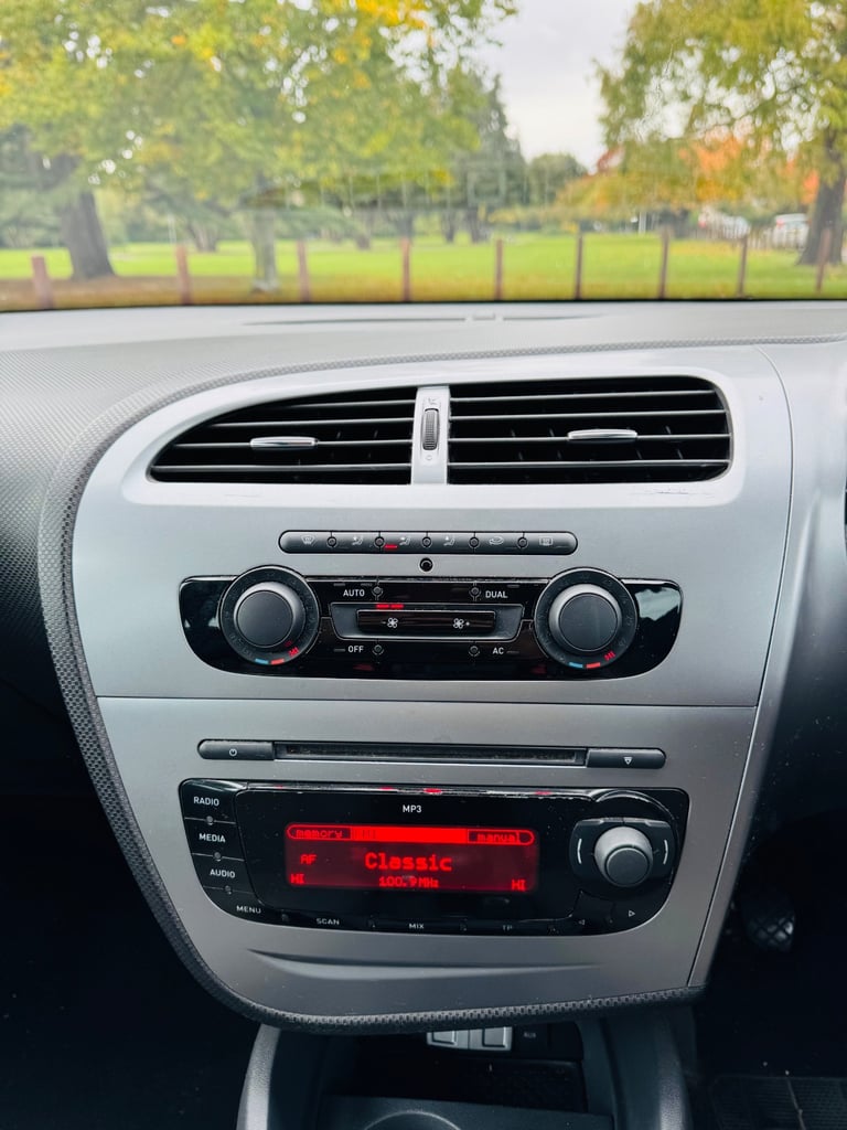 Seat, LEON, Hatchback, 2010, Manual, 1390 (cc), 5 doors