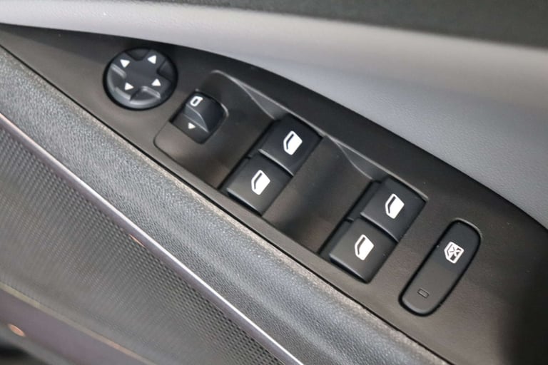 2019 Vauxhall Crossland X 1.2 Crossland X Elite T 5dr SUV Petrol Manual