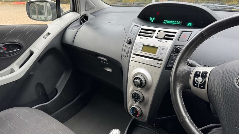 2006 Toyota Yaris 1.0 Yaris T3 3dr Hatchback Petrol Manual