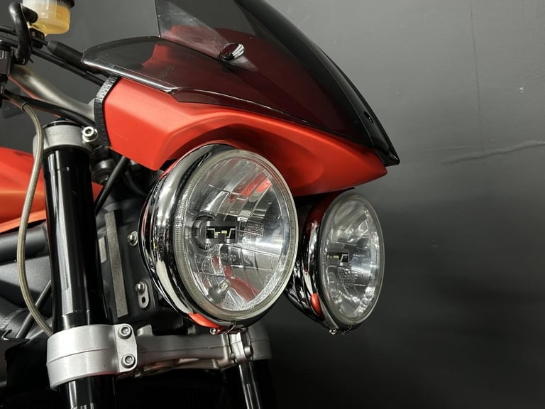 2010 10-PLATE TRIUMPH STREET TRIPLE 675 R ** ONLY 9,724 MILES ** EXTRAS **