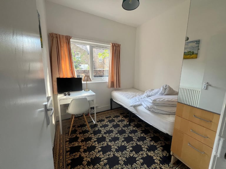 image for SINGLE  ROOM TO LET  ALL SOULS AVENUE KENSAL GREEN NW10