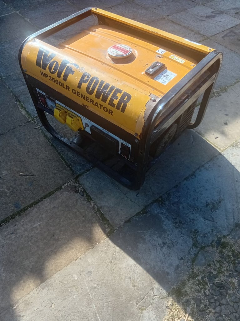 WOLF POWER GENERATOR 240V AND 110V  CAN SEE WORKING