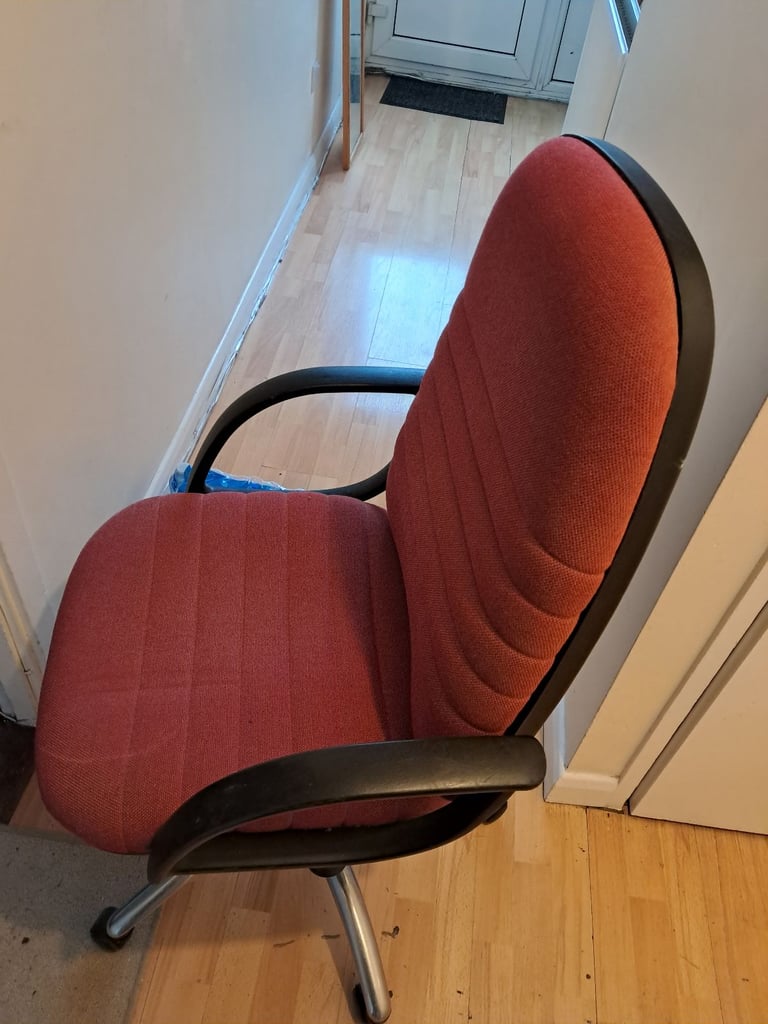 Office/swivel chair