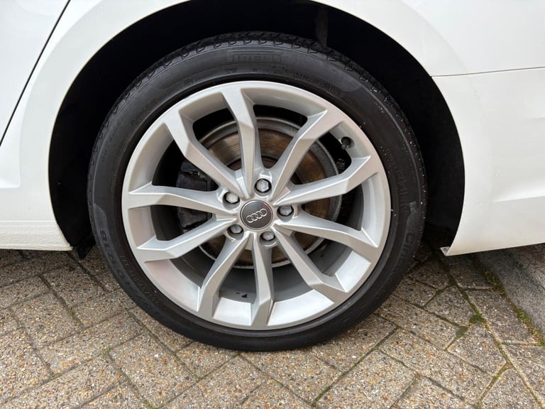 AUDI A4 AVANT 2.0 TFSI 35 Sport Euro 6 (s/s) 5dr 2019