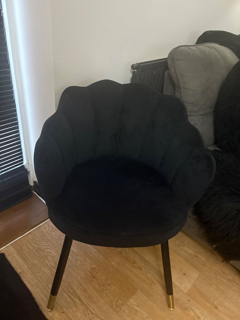 Dunelm decor chair