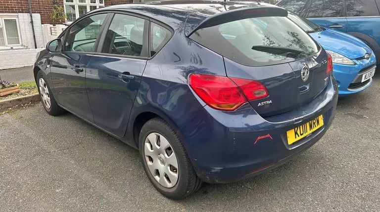 Vauxhall, ASTRA, Hatchback, 2011, Manual, 1686 (cc), 5 doors