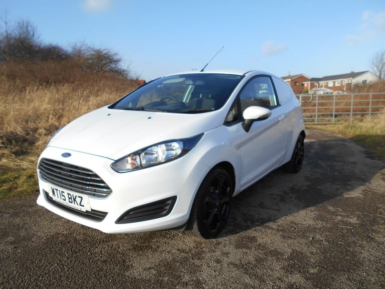 FORD FIESTA TDCI DIESEL VAN BRILLIANT WHITE 2015 READY FOR WORK BARGAIN £2695 *LOOK* PX/DELIVERY