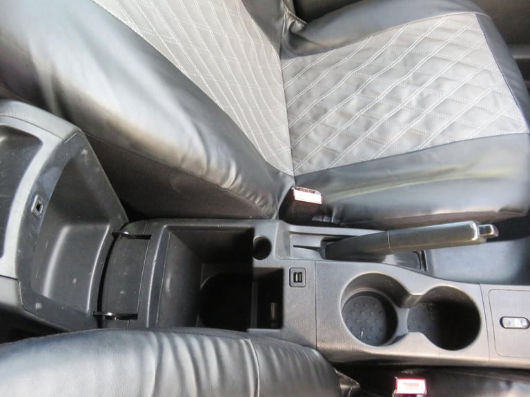 2008 Nissan Qashqai 1.6 Visia 2WD 5dr HATCHBACK Petrol Manual