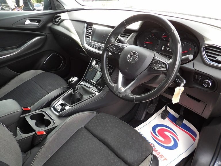 2021 Vauxhall Grandland X 1.5 Turbo D Business Edition Nav 5dr HATCHBACK DIESEL Manual