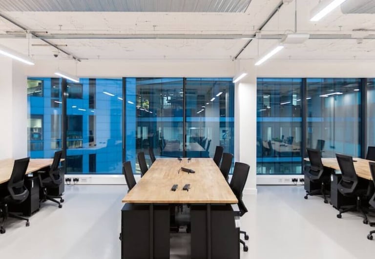 Furnished offices to rent in *Moorgate*. Office Spaces for 2 to 700 desks EC2