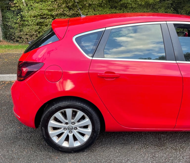 Vauxhall, ASTRA, Hatchback, 2014, Manual, 1956 (cc), 5 doors