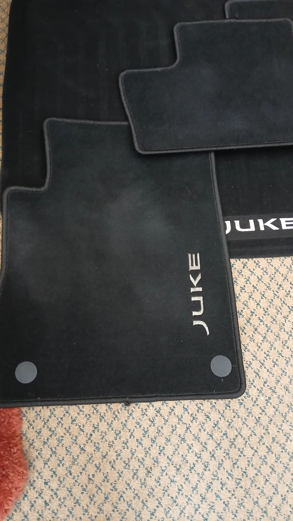 Spacesaver new for 2021 nissan juke tekna plus also genuine mats vgc