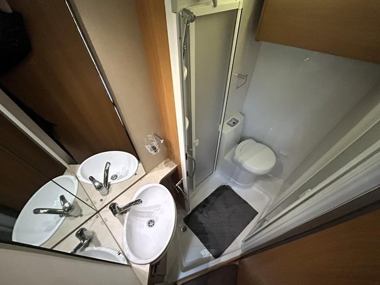 2009 SWIFT BOLERO 680FB 4 BERTH FRENCH BED Motorhome for Sale