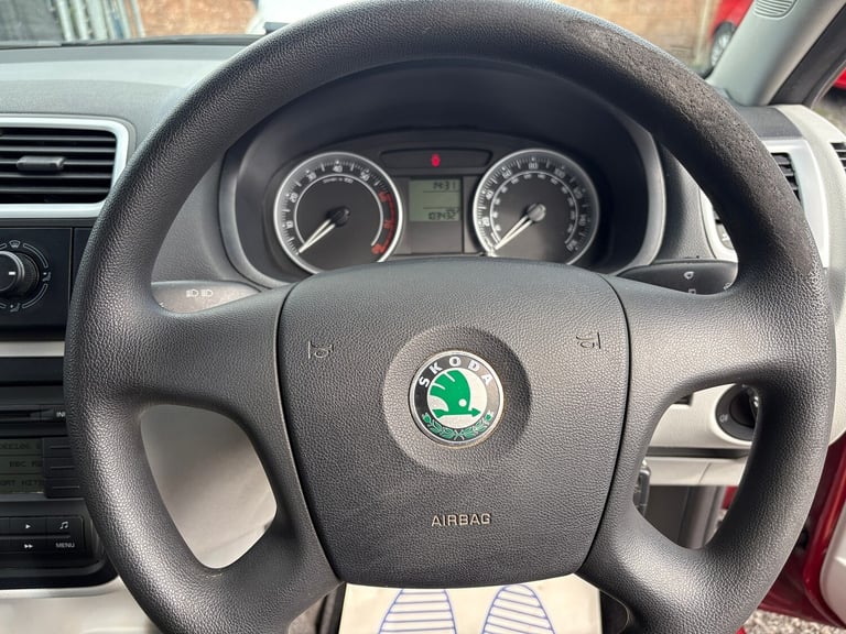 2009 Skoda Fabia 1.2 12V 2 5dr HATCHBACK PETROL Manual