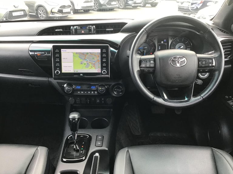 2022 Toyota Hilux 2.8 D-4D Invincible X Pickup Double Cab 4dr Diesel Auto 4WD Euro 6 (s/s) (2 PIC...