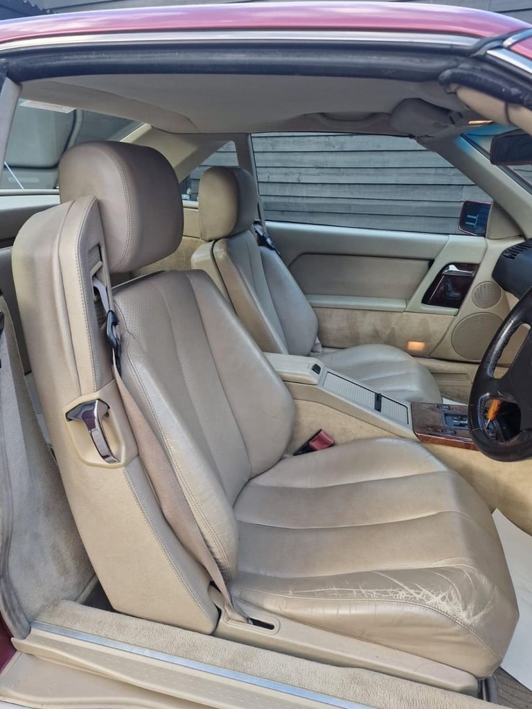 1992 Mercedes-Benz SL 3l 2d  AUTO  190 BHP Convertible Petrol Automatic