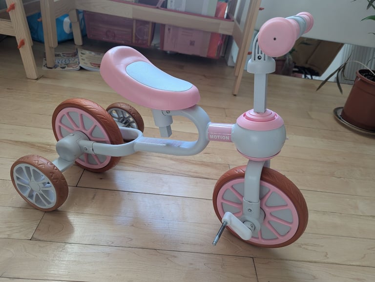 girls trike with a pedal missing