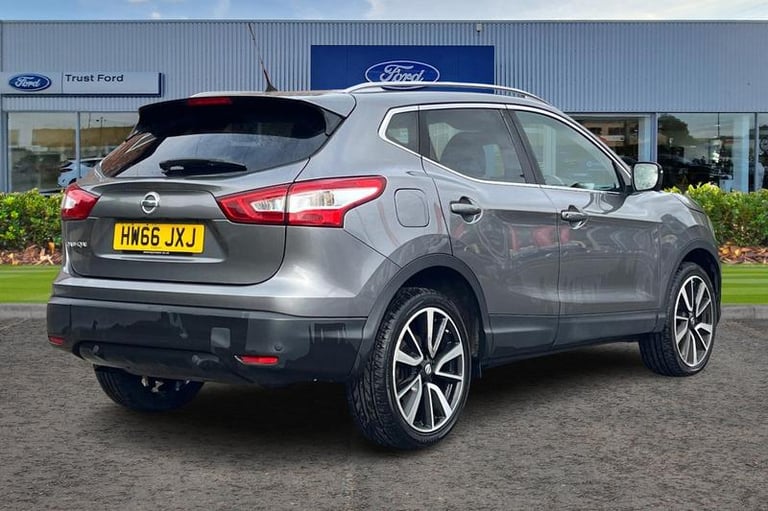 2016 Nissan Qashqai 1.2 DiG-T Tekna [Non-Panoramic] 5dr HATCHBACK PETROL Manual
