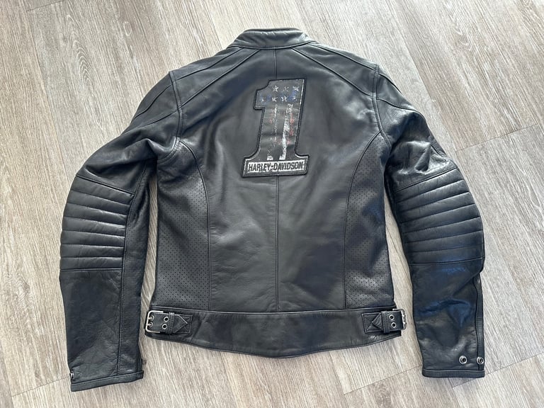 Womens Harley Davidson "Epic" Black Leather Riding Jacket. Size Medium. BNWOT