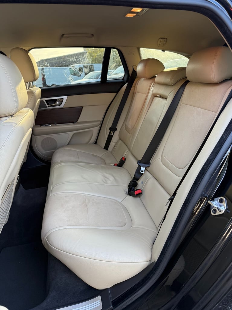2013 Jaguar XF 2.2d [163] SE Business 5dr Auto, No VAT ESTATE Diesel Automatic