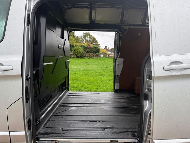 2021 Ford Transit Custom 2.0 340 EcoBlue MHEV Limited Panel Van 5dr Diesel Manual L2 H2 Euro 6 (s...