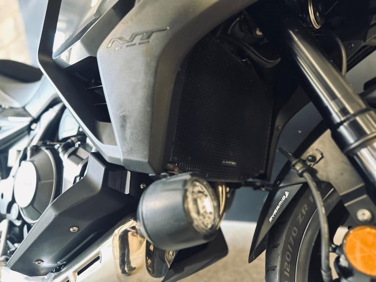 STUNNING ONE OWNER 2023/23 HONDA NT1100 MOTORCYCLE 