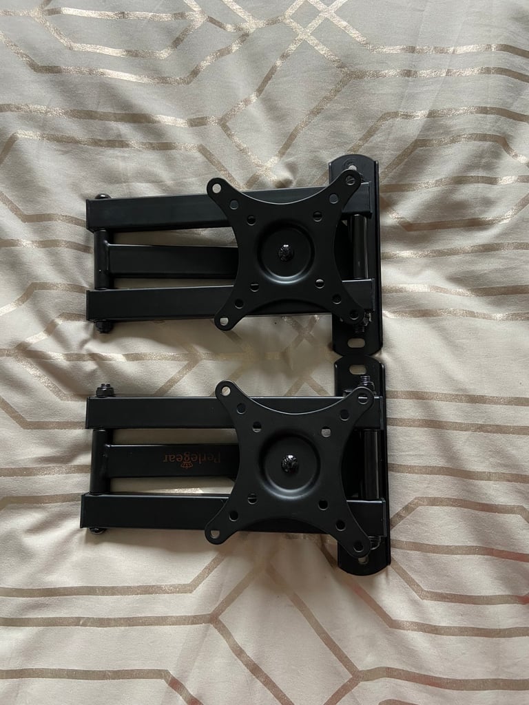 One Perlegear monitor wall mount