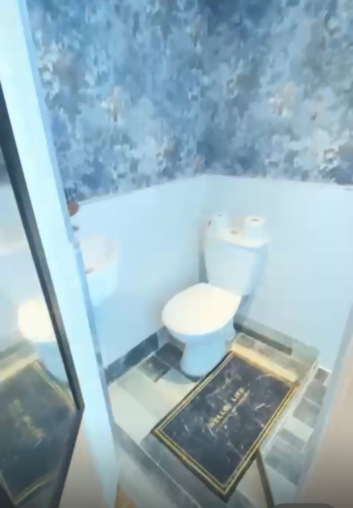 Room available 