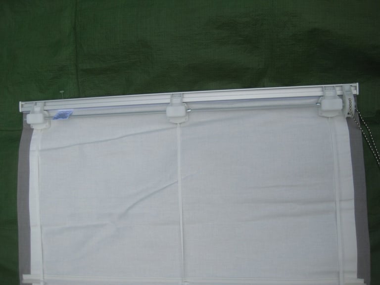 BRAND NEW Laura Ashley High Quality Pale Charcoal Roman Lined Blind 101 cm Drop & 75 cm Wide for £10