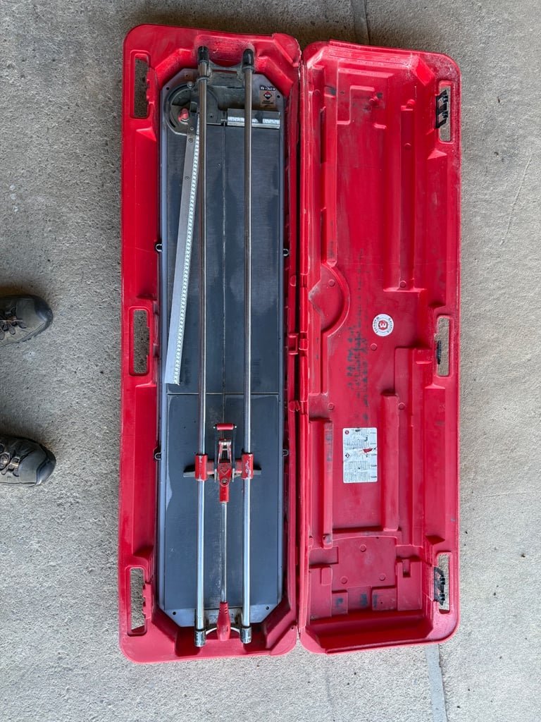 Large 1200mm tile cutter