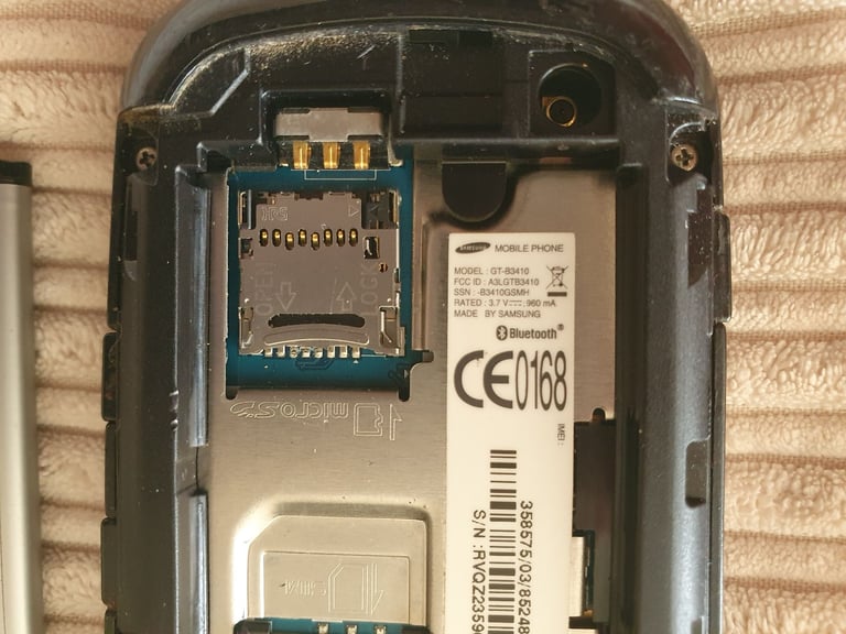 SAMSUNG GT B3410 Black QWERTY Keyboard Slider Mobile Phone UNTESTED