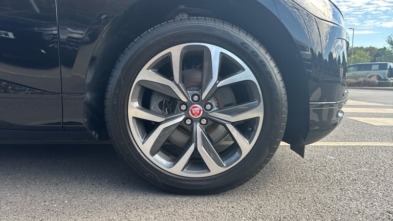 2022 Jaguar I-Pace 294kW EV400 HSE Black 90kWh 5dr Auto 11kW Charger Electric Estate Estate Elect...