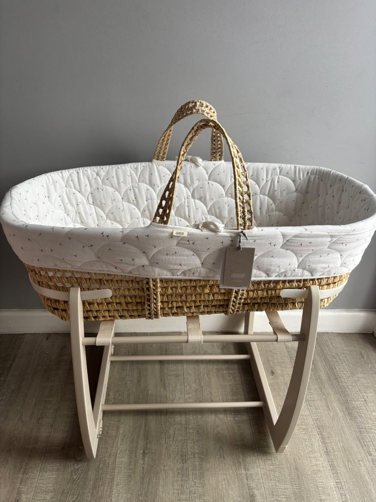 NEW Mamas&Papas Moses Basket and Rocking Stand