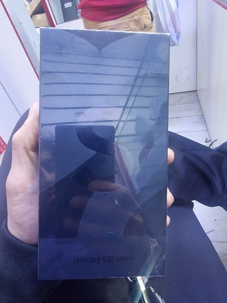 SAMSUNG GALAXY S22 ULTRA 5G 128GB BLACK &BURGUNDY SEALED PACK