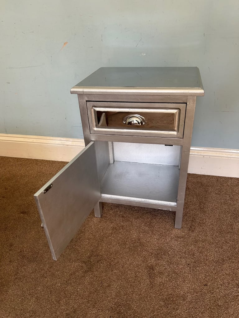 1 Painted Grey Mirrored Bedside & Drawer and Cupboard  H23.5in/60cm W16.5in/42cm D12.5in/31cm  C622