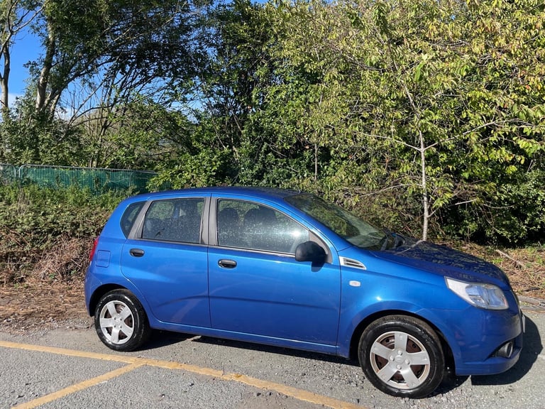 CHEVROLET AVEO 1.2 11 REG BLUE 5 DOOR GENUINE 30249 MOT JUNE 27TH 2026 TAX £165 LOW INSURANCE 50+MPG